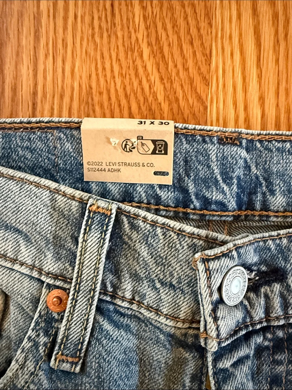 Men's Levi’s Washed Jeans